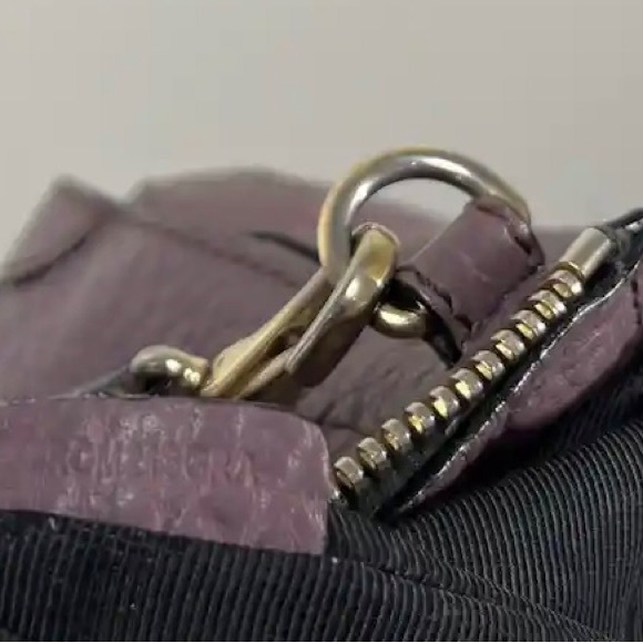 Burberry Bags - Picture 9 of 16